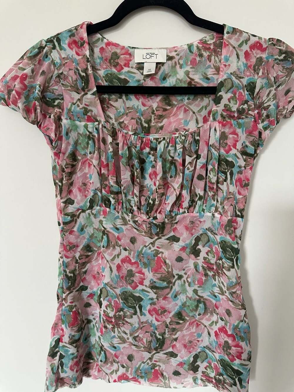 Ann Taylor Loft Pink Floral Mesh Ruched Short Sleeve Top XS